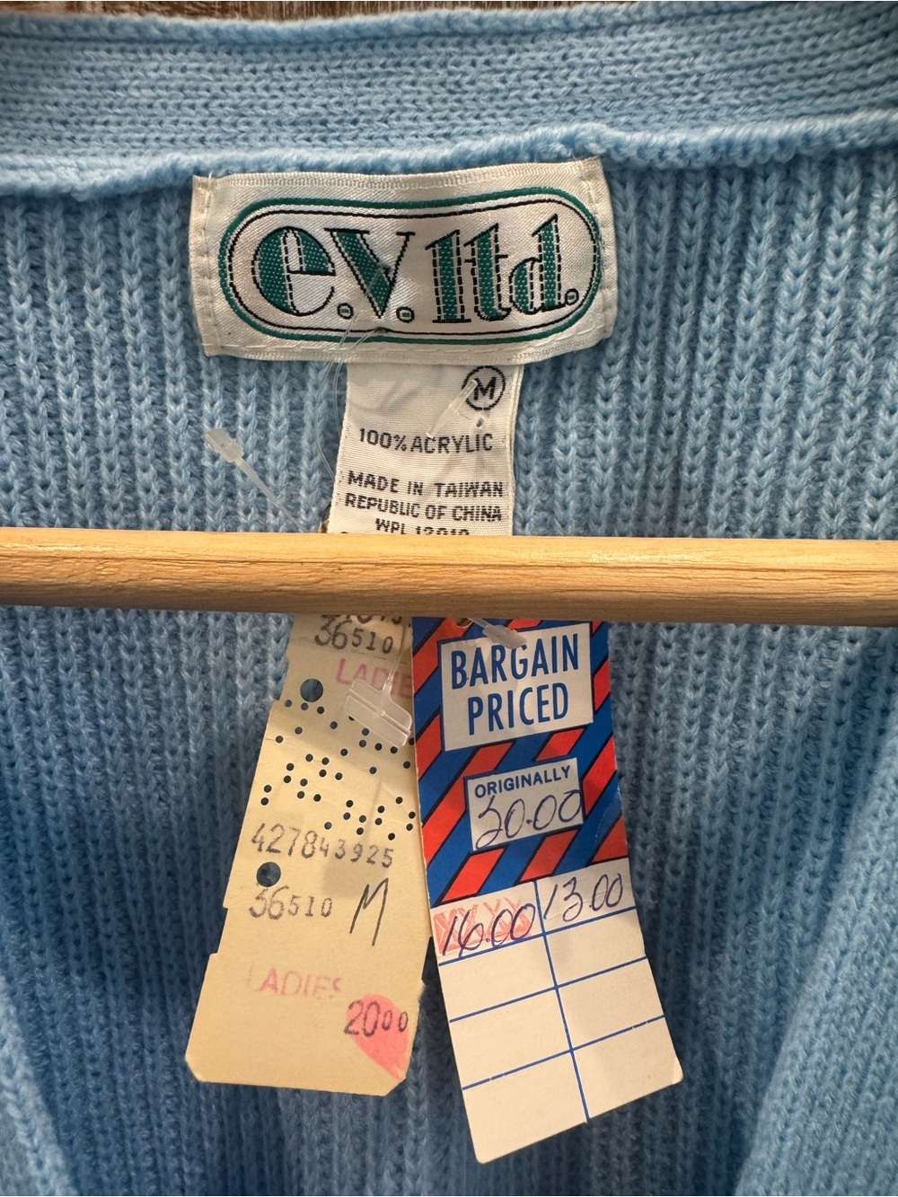 e.v. ltd. Vintage 70-80s Deadstock Baby Blue Cardigan Sweater Coquette Pastel - Picture 9 of 9